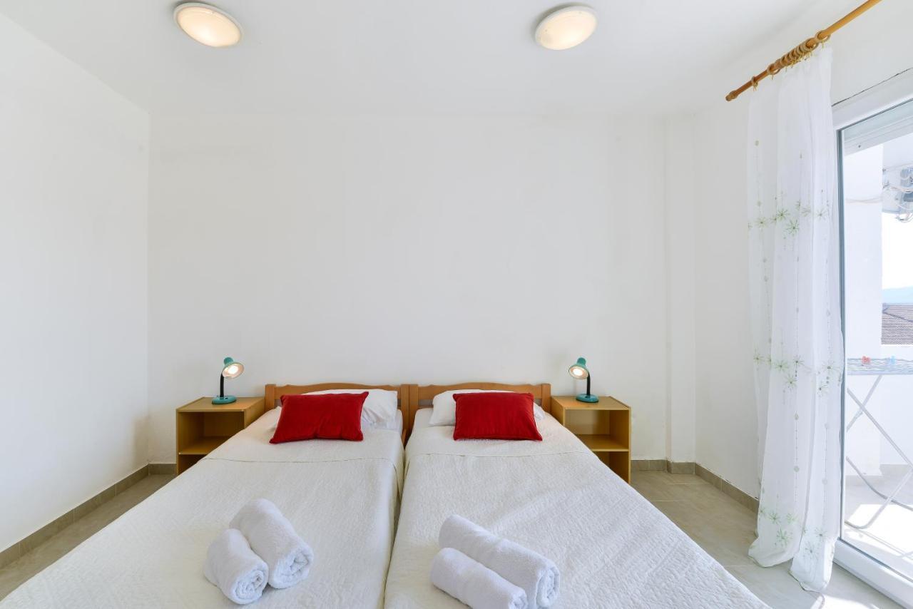 Apartments Citrus Turanj Exterior photo