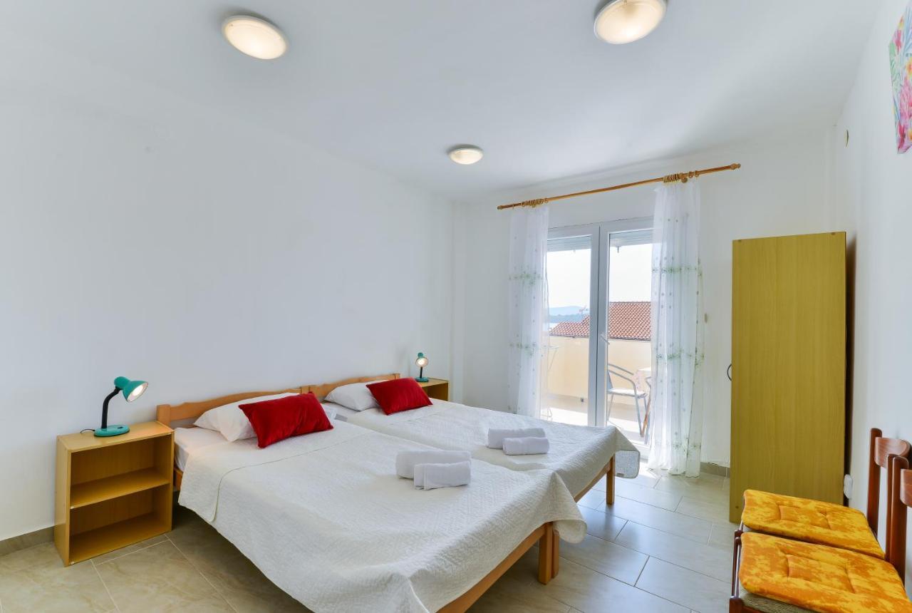 Apartments Citrus Turanj Exterior photo
