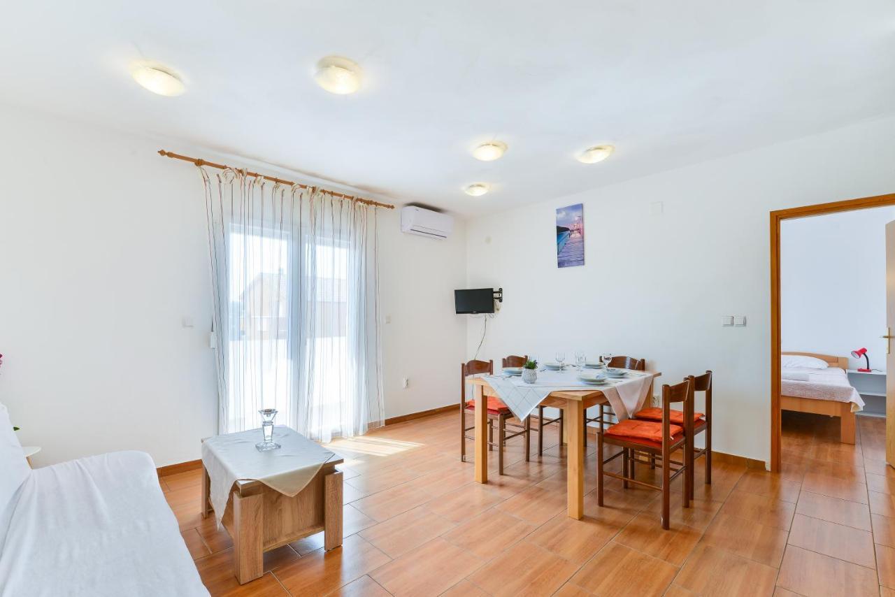 Apartments Citrus Turanj Exterior photo