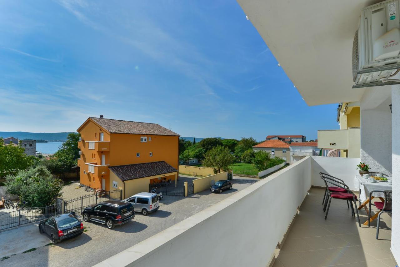 Apartments Citrus Turanj Exterior photo