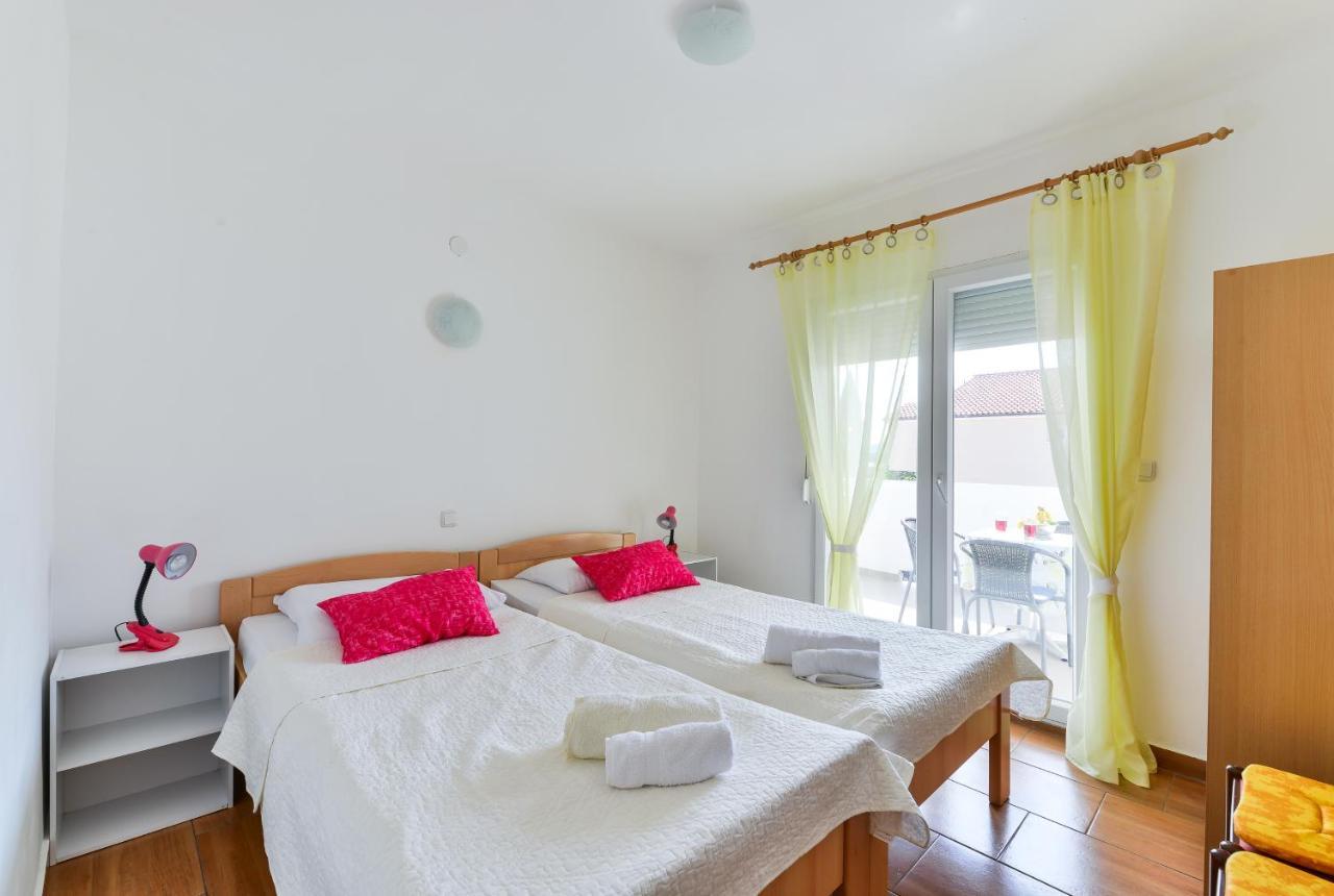 Apartments Citrus Turanj Exterior photo